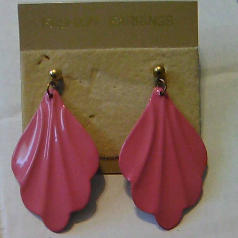 Pink pierced earring set - Picture 5 of 5